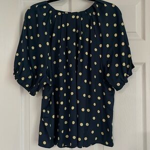 💫3/$25 Ann Taylor Navy Blue & Gold Satin Top